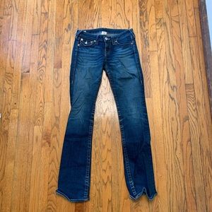 True Religion low waisted jeans. Fits women’s 6-10.